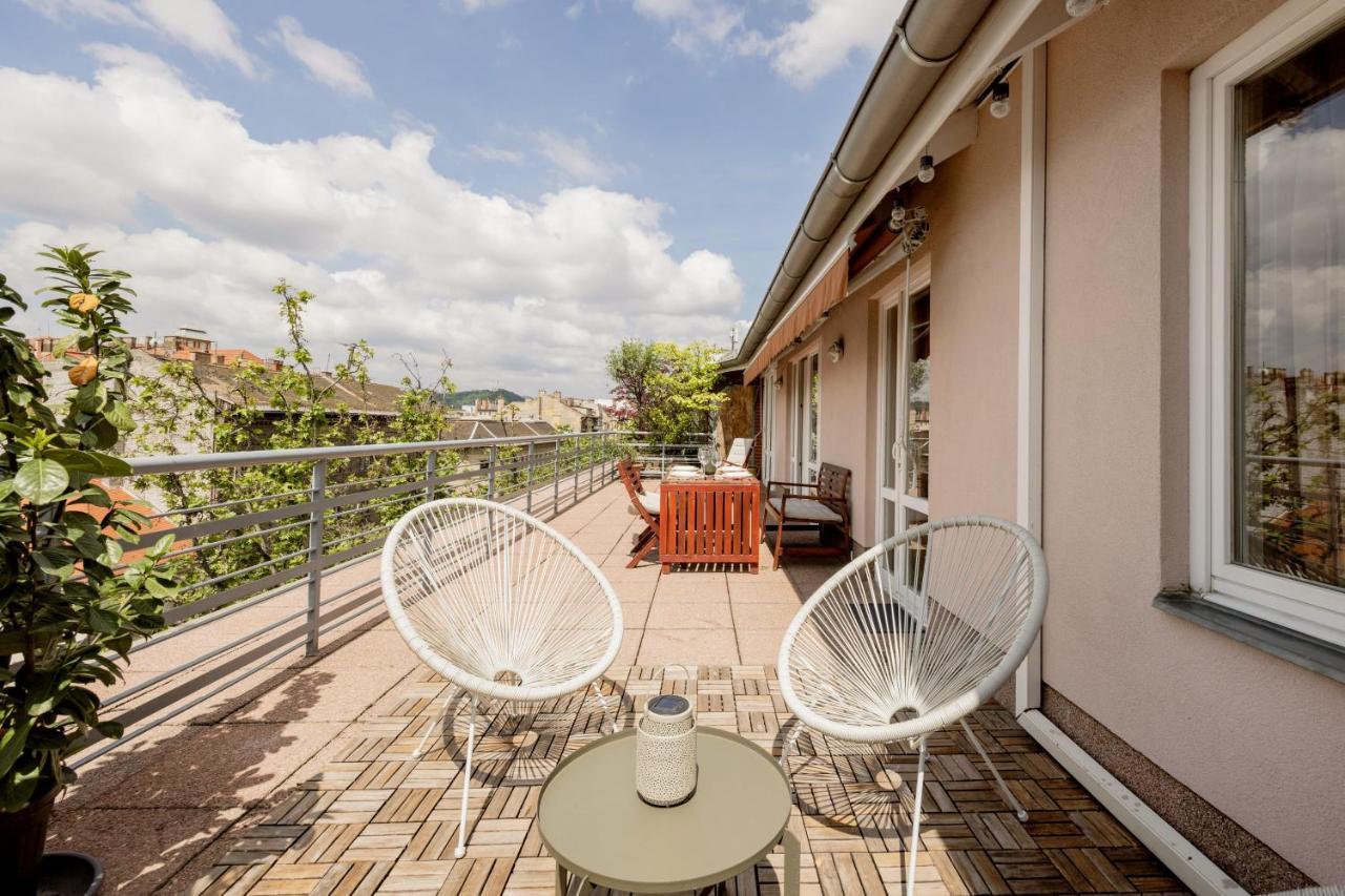 Апартаменти Bright And Spacious Penthouse W/ Terrace & Parking *