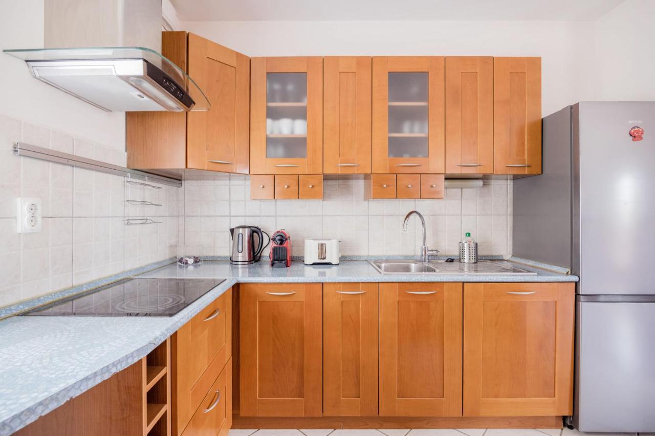 Bright And Spacious Penthouse W/ Terrace & Parking Будапешт