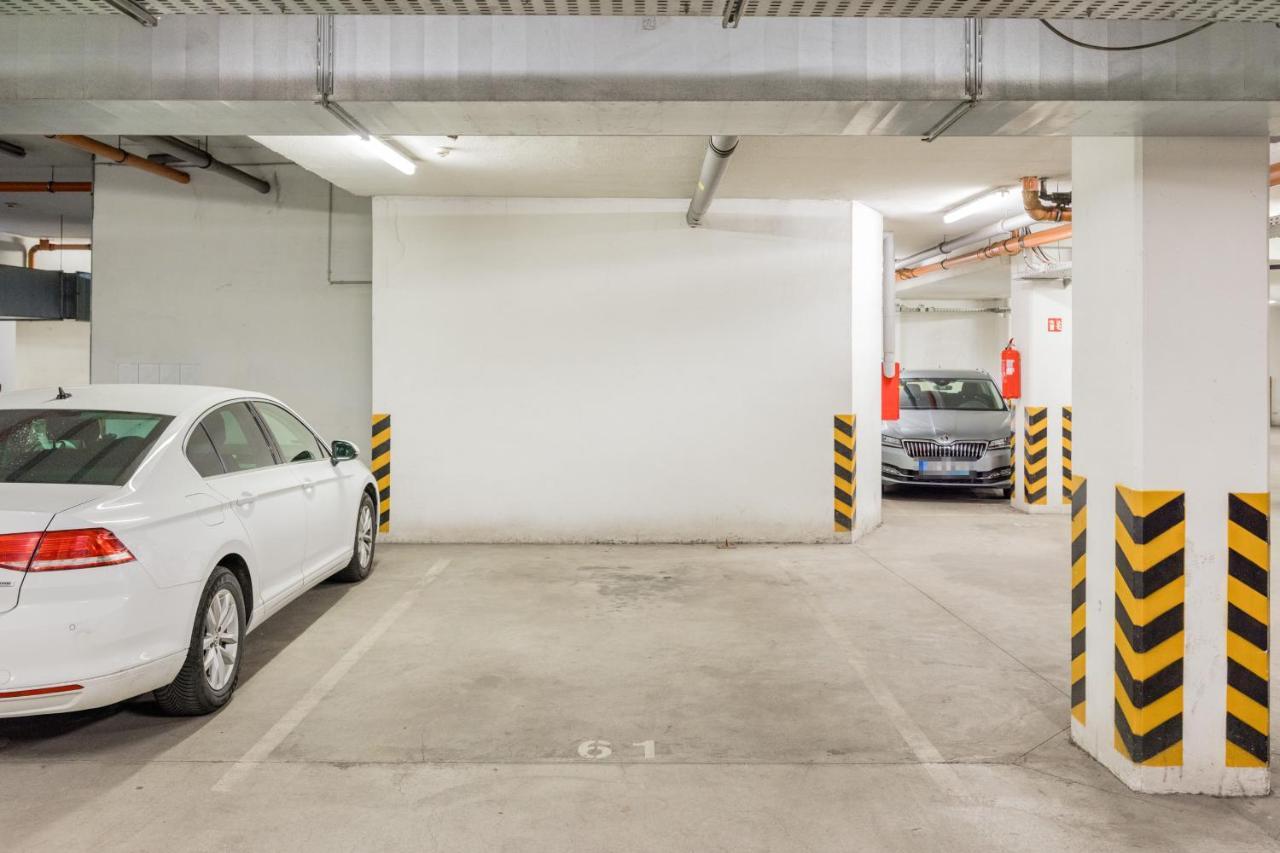 Apartmán Bright And Spacious Penthouse W/ Terrace & Parking *
