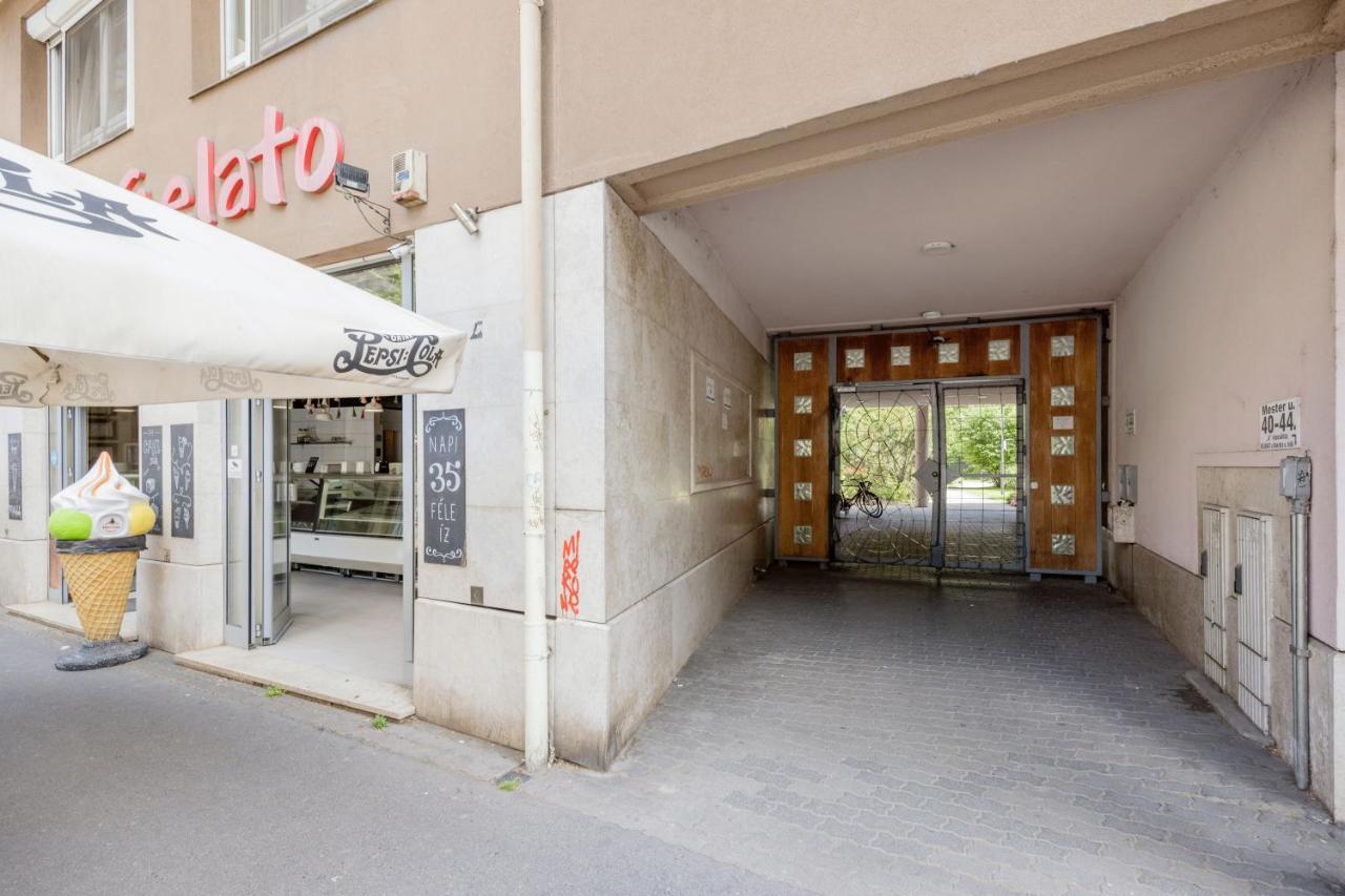Apartmán Bright And Spacious Penthouse W/ Terrace & Parking Budapest